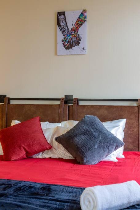 King Bed W/ Panoramic Views Of Dt! Apartment Rochester Ngoại thất bức ảnh